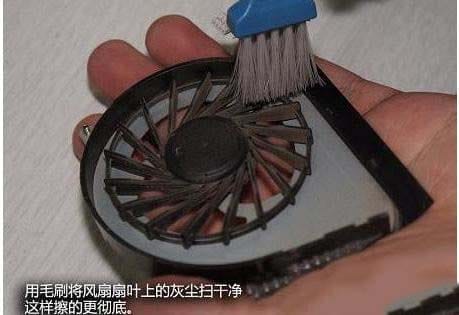 台式电脑灰尘清理：告别噪音和故障，电脑焕发新生！