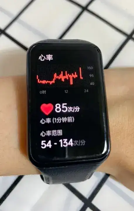 教你3招搞定算法难题：每日3题(2)【重新分配字符使所有字符串都相等】